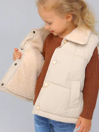 Куртки и жилеты